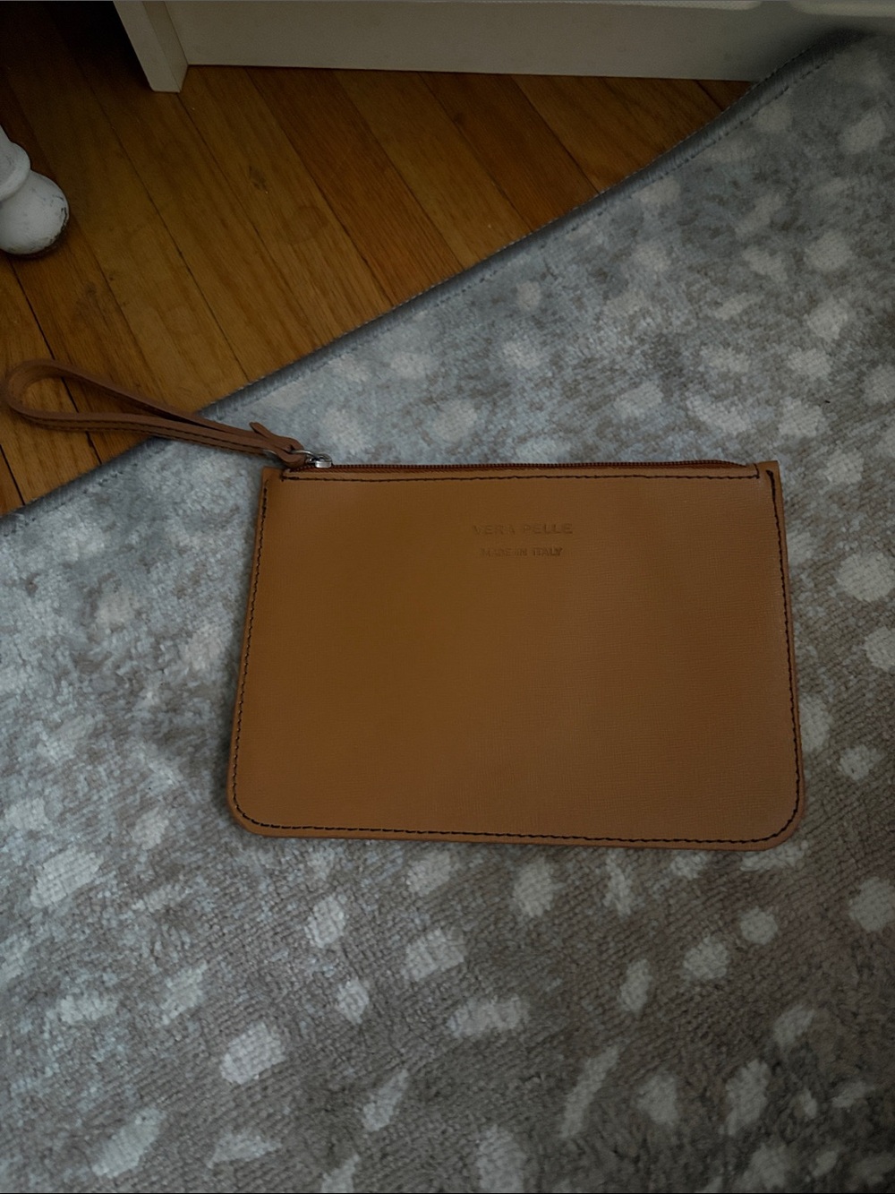 Vera Pelle Tan Leather Zip Wristlet Pouch